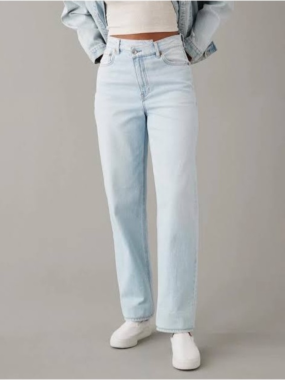 AE Strigid Highest Waist Crossover Baggy
Straight Jean - Indigo Waters